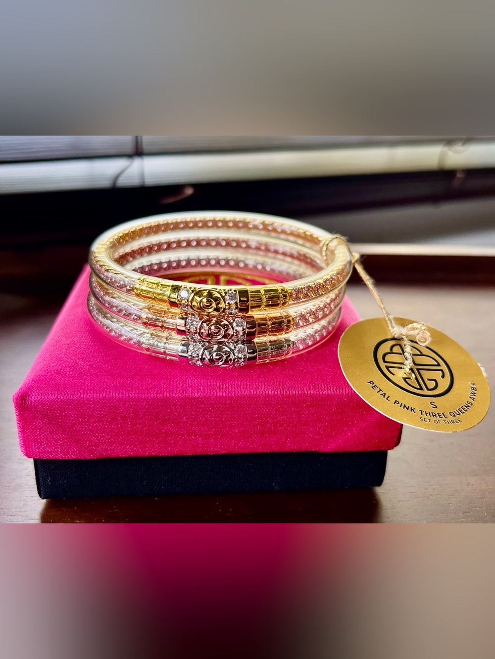 ✨New In Box BuDhaGirl Petal Pink Three Queens All Weather Bangles Set Small✨ - Picture 3 of 15